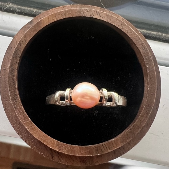 Vantel Pearl Ring size 10 - Picture 4 of 4